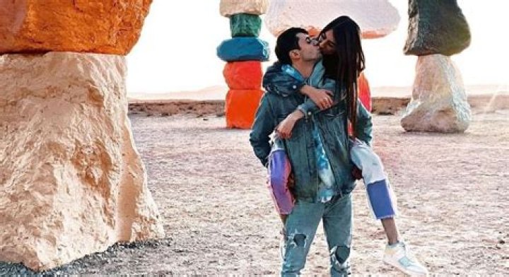 
Amani Alzubi Height, Weight, Net Worth, Age, Wiki, Who, Instagram, Biography 