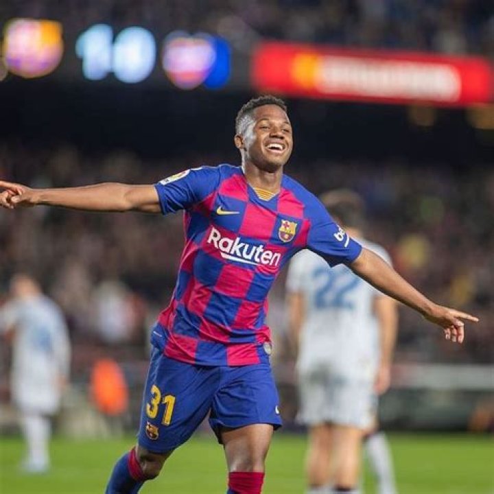 Ansu Fati Height, Weight, Net Worth, Age, Birthday, Wikipedia, Who, Nationality, Biography