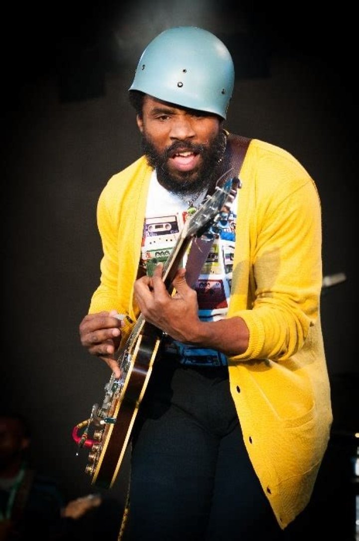 
Cody Chesnutt Height, Weight, Net Worth, Age, Birthday, Wikipedia, Who, Nationality, Biography 