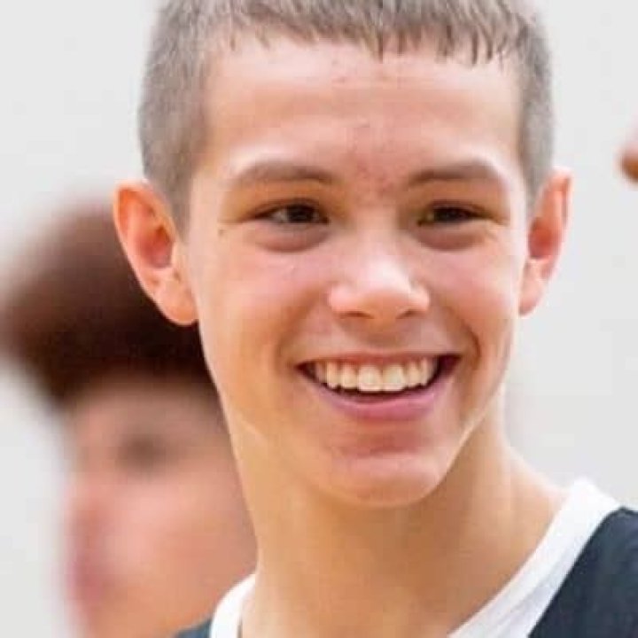 Eliot Carrington Height, Weight, Net Worth, Age, Birthday, Wikipedia, Who, Instagram, Biography