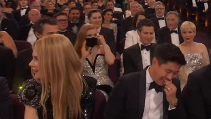 
Fans Praise Jessica Chastain for Wearing a Mask at the 2023 Oscars 