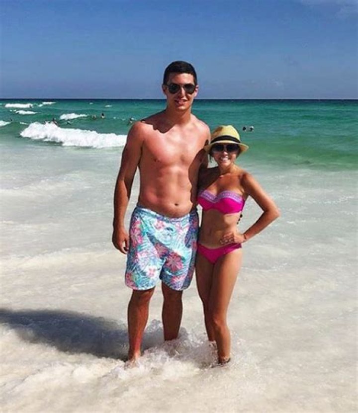 
Haleigh Hughes Height, Weight, Net Worth, Age, Birthday, Wikipedia, Who, Instagram, Biography 