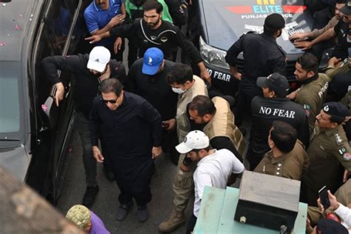 
Is Imran Khan Dead Or Alive? Shot In Foot- Who Attack Pakistani Former Prime Minister? 