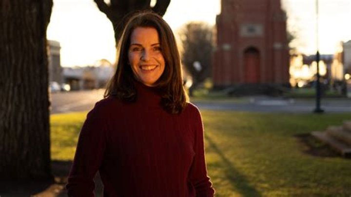 
Is Kerry Staight Married? Everything About The ABC Presenter 