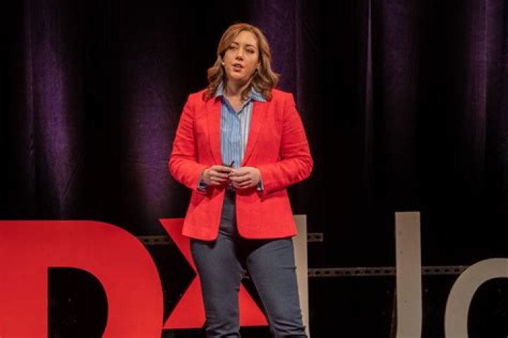 Is Nicole Auerbach Related To Red Auerbach | American Journalist Wikipedia And Age