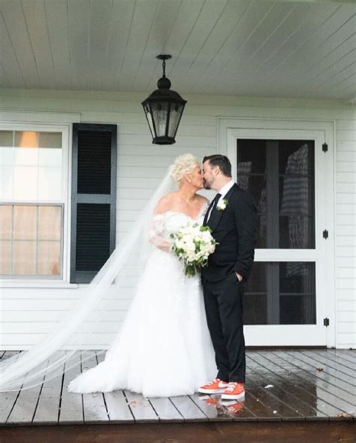 
Is Top Chef Koren Grieveson Married Anne Burrell? Her Bio, Net worth, Engaged, Wedding, Restaurant 