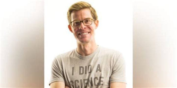 Joe Hanson – Be Smart Height, Weight, Net Worth, Age, Birthday, Wikipedia, Who, Instagram, Biography