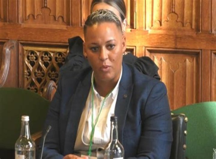 
Lianne Sanderson Height, Weight, Net Worth, Age, Birthday, Wikipedia, Who, Nationality, Biography 