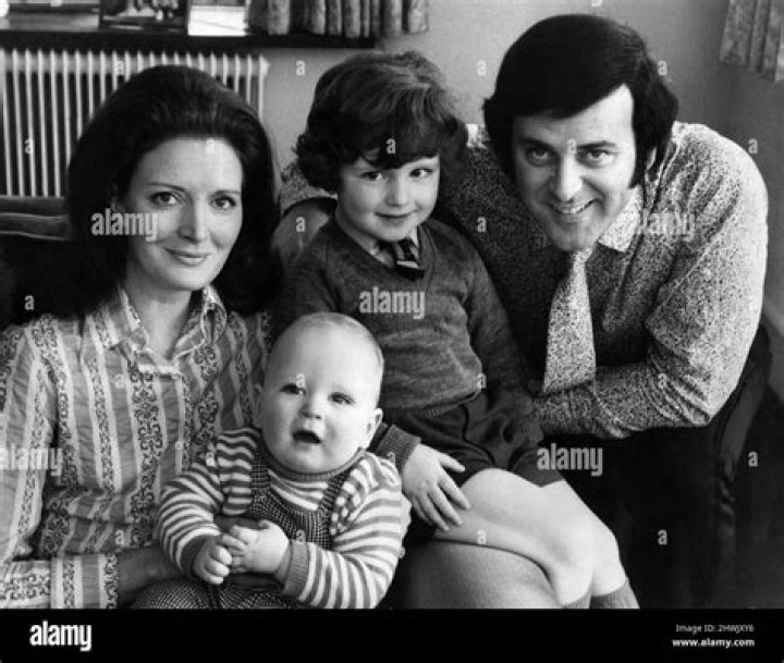 
Mark Wogan | Wife Susan Wogan | Age And Family 