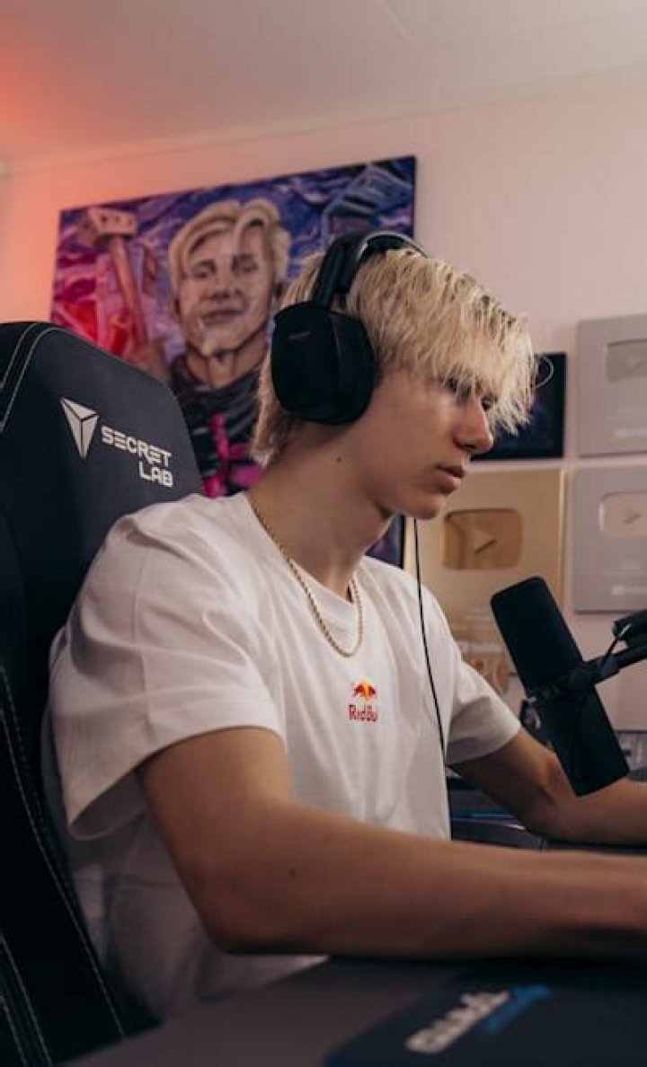 Martin Foss – MrSavage M Height, Weight, Net Worth, Age, Birthday, Wikipedia, Who, Instagram, Biography