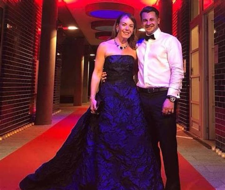 
Melissa Caddick Height, Weight, Net Worth, Age, Birthday, Wikipedia, Who, Instagram, Biography 