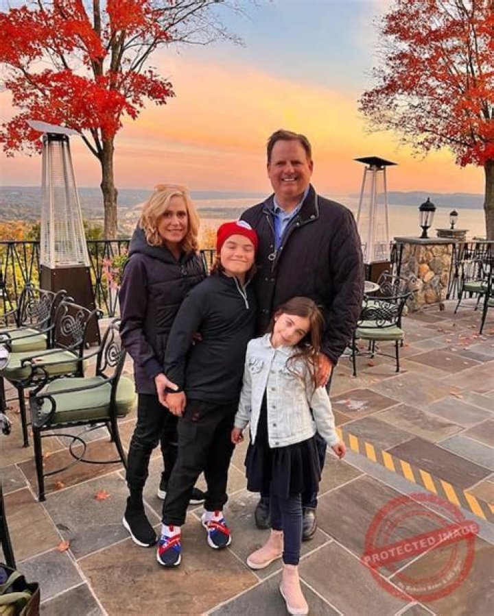 
Melissa Francis Husband:Is She Married,Dating Or Engaged? 