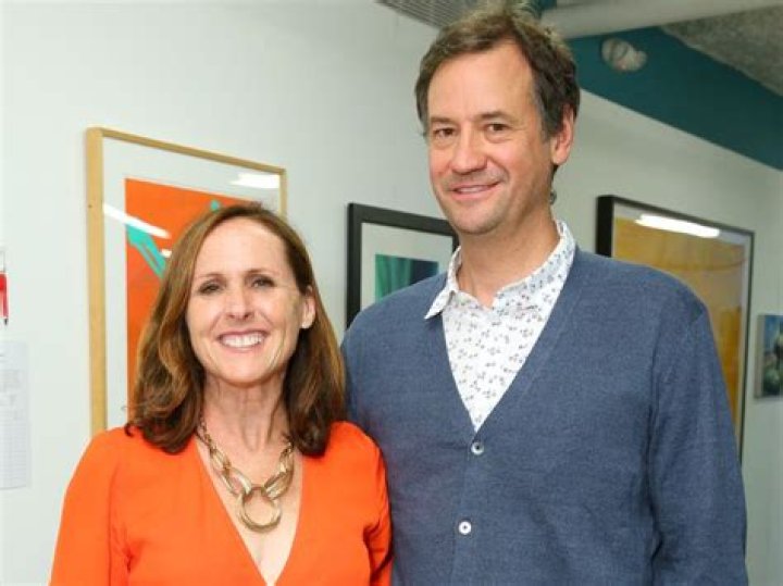 
Molly Shannon Husband Fritz Chesnut Is A Visual Artist With A Net Worth of Over $3 Million 