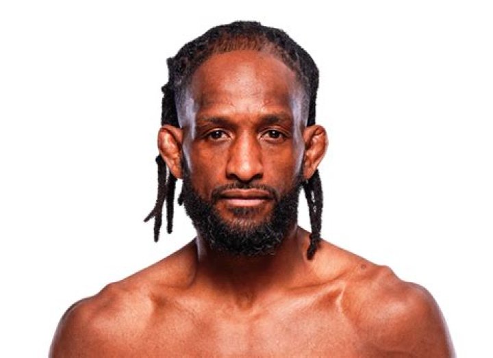 
Neil Magny Height, Weight, Net Worth, Age, Birthday, Wikipedia, Who, Nationality, Biography 