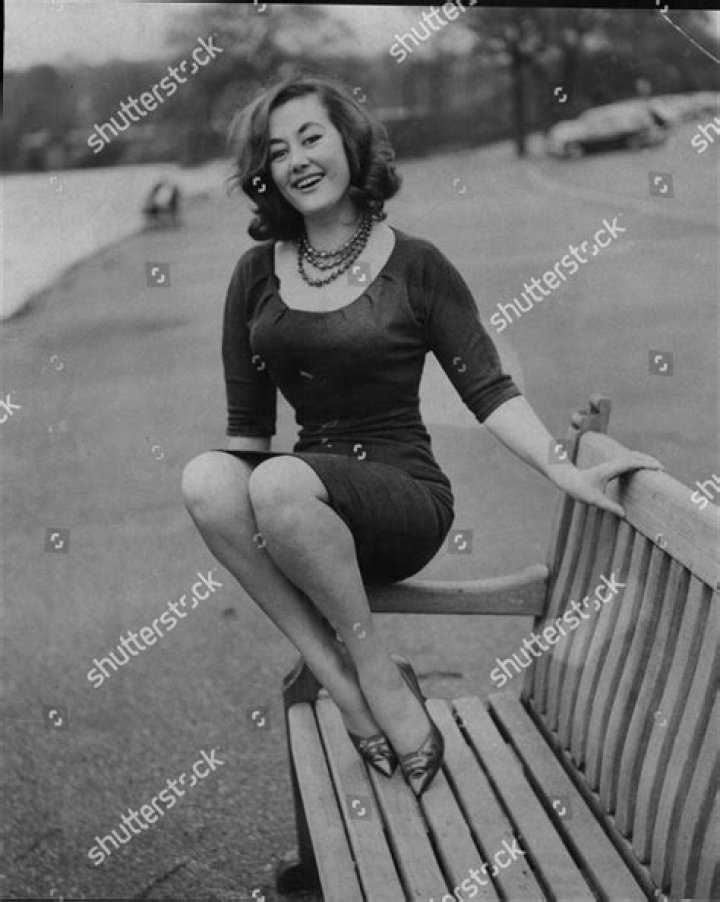 
Rachelle Miller Age, Birthday, Wikipedia, Who, Nationality, Biography 