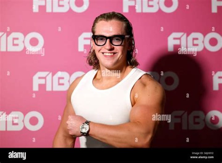 
Ron Bielecki Height, Weight, Net Worth, Age, Birthday, Wikipedia, Who, Nationality, Biography 