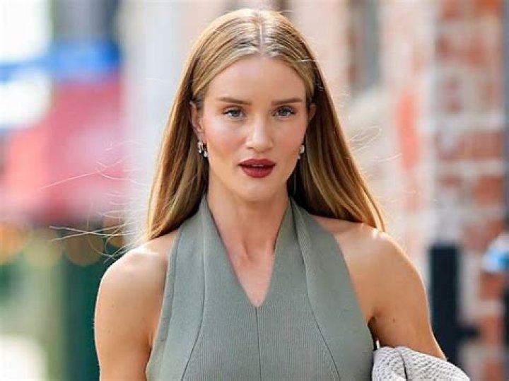 Rosie Huntington Height, Age, Boyfriend, Biography, Wiki, Net Worth