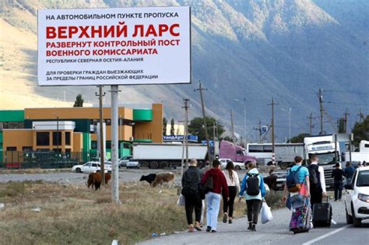 
Russia tries to recruit men looking to flee at border crossings 