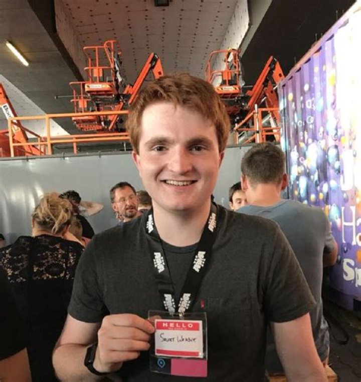 
SovietWomble Height, Weight, Net Worth, Age, Birthday, Wikipedia, Who, Instagram, Biography 