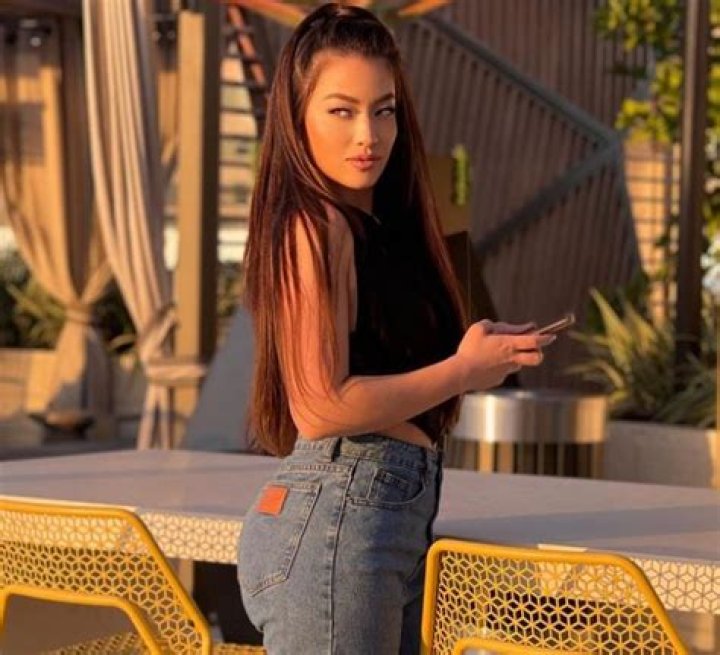 Steph Mi Height, Weight, Net Worth, Age, Birthday, Wikipedia, Who, Instagram, Biography