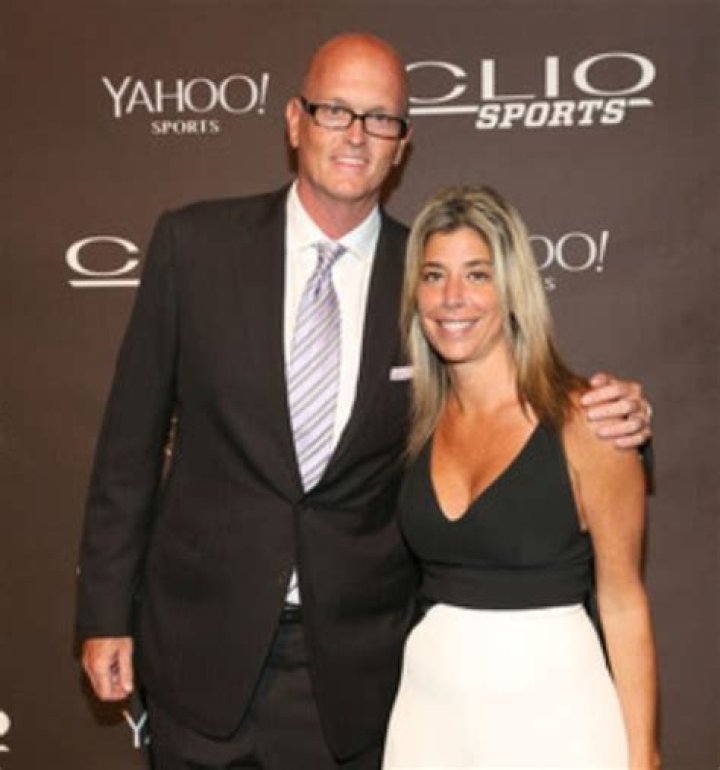 Stephanie Van Pelt Height, Weight, Net Worth, Age, Birthday, Wikipedia, Who, Nationality, Biography