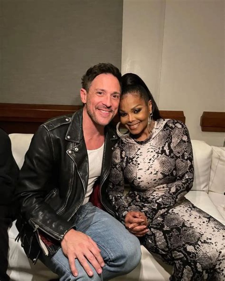 Steve Kazee Height, Age, Boyfriend, Biography, Wiki, Net Worth