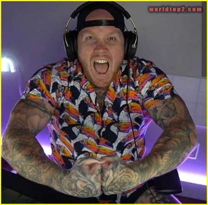 TimTheTatman Height, Weight, Net Worth, Age, Birthday, Wikipedia, Who, Instagram, Biography