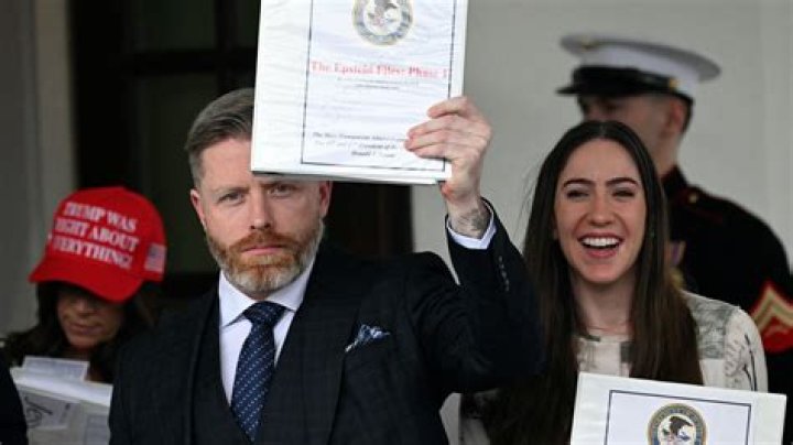 
Travis Brown Of Twitter Is The One Who Actually Exposed Libs Of Tiktok & Her History, Was The Process German Funded? 