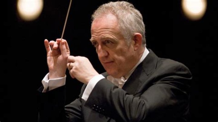 
Was Bramwell Tovey Death Cause Cancer? Conductor Illness and Health Issues 