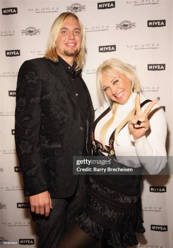 What transpired between Linda Hogan and Charlie Hill? She is currently where?