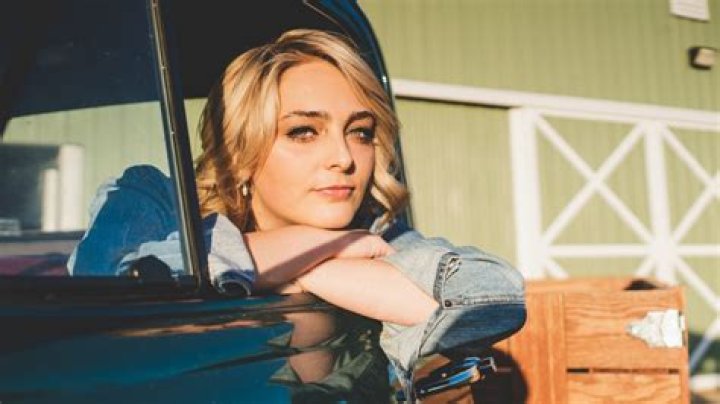 
Who Is HunterGirl From American Idol? 