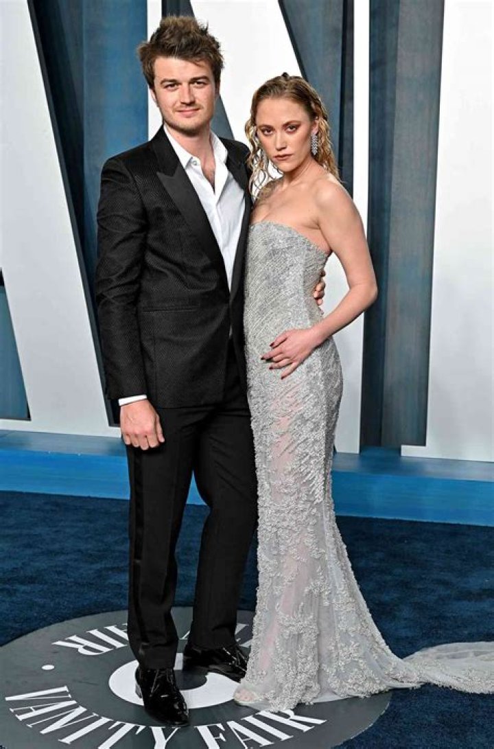 Who is Maika Monroe? Juicy Facts about Joe Keery’s girlfriend