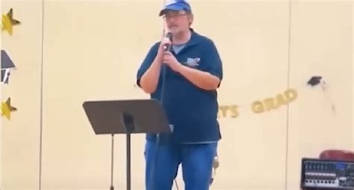 
Who Is Richard Goodall Singing Janitor? Davis Park Elementary School Viral Video On TikTok & Twitter 