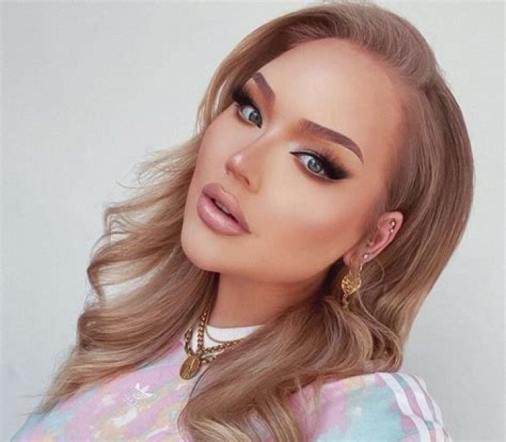 
Why Questions “Is Nikkie Tutorials A Man” Is Trending On Twitter 