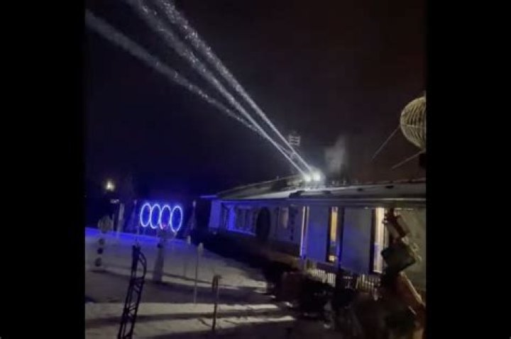 
Wisconsin ‘UFO sightings’ may have been local Christmas lights show 