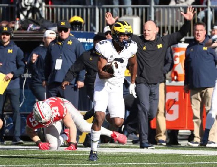
Wolverines WR Cornelius Johnson Mother Cassandra Tribble Is An Anesthesiology Specialist 