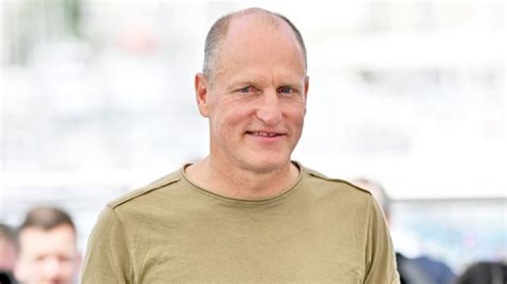 
Woody Harrelson Reacts to Look-Alike Baby With Hilarious Poem 