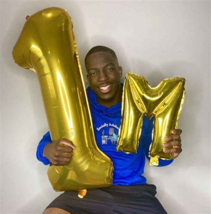 
YourBoyMoyo Height, Weight, Net Worth, Age, Birthday, Wikipedia, Who, Nationality, Biography 