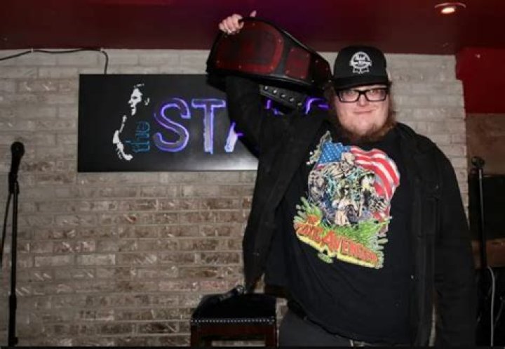 Zac Amico is Married to Wife: Amanda Bobanda. Kids.