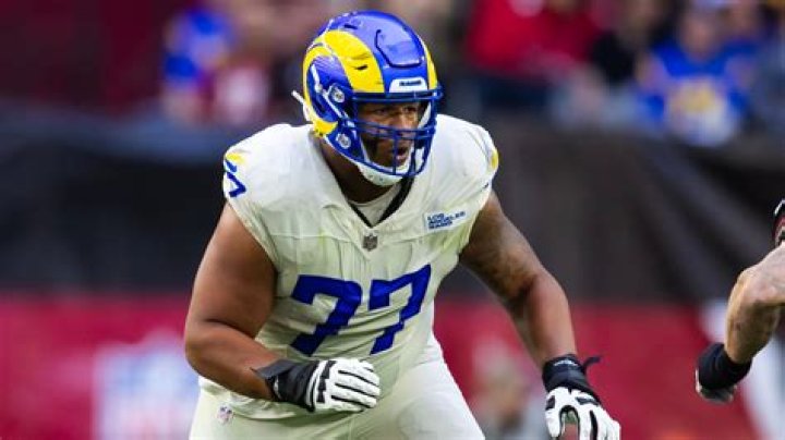 Zay Jones Height, Weight, Net Worth, Age, Birthday, Wikipedia, Who, Nationality, Biography